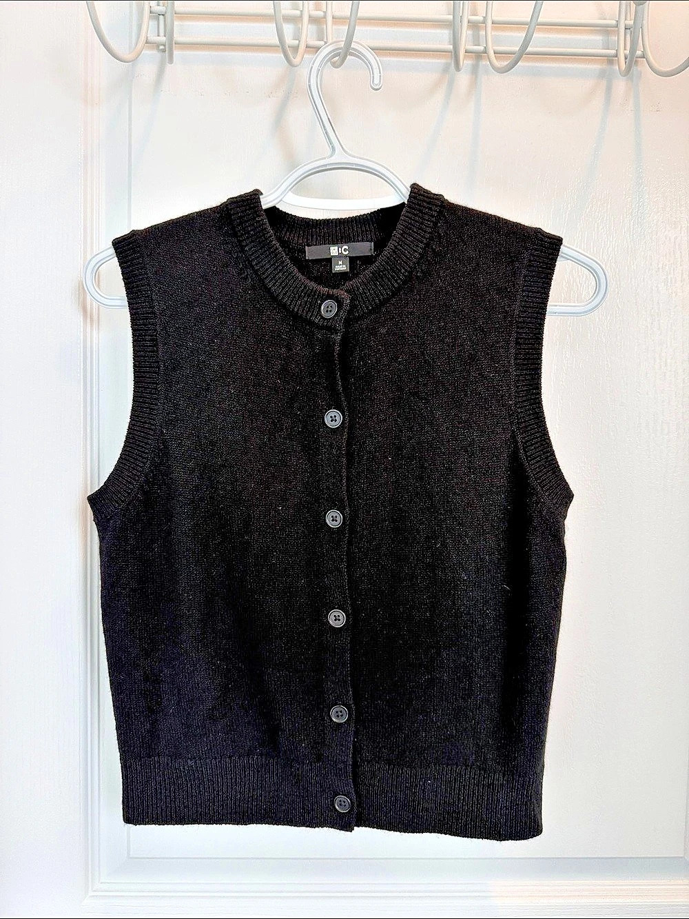 Uniqlo Knit Vest Black Size Medium